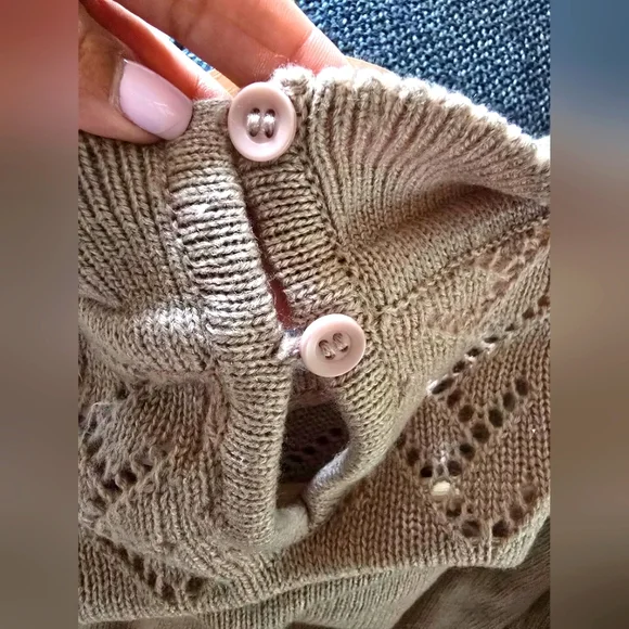 Vintage Elegant Acrylic Tan Sweater - Picture 6 of 7